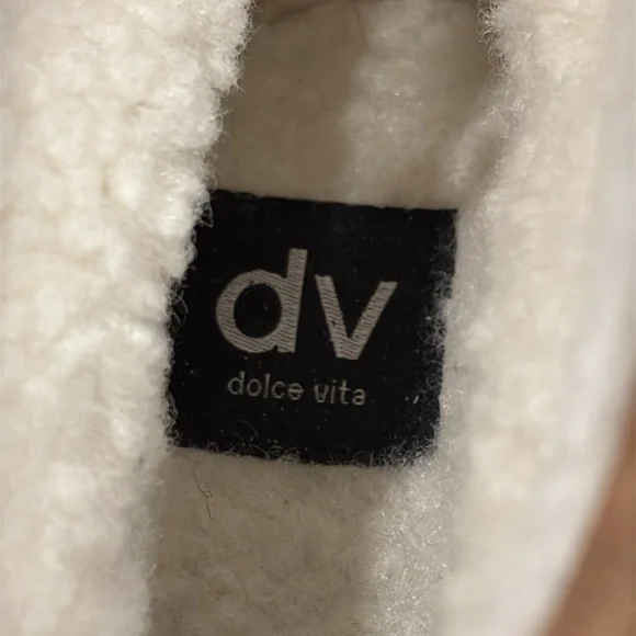 Dolce Vita Cozy Lined Chunky Platform Mini Boots - Picture 3 of 13